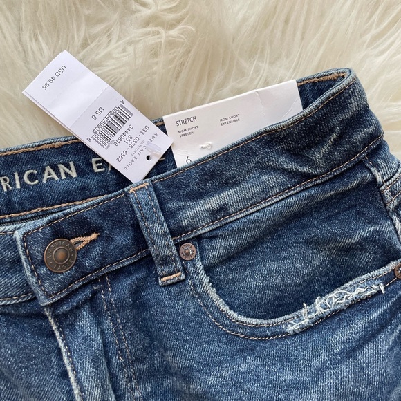 American Eagle Stretch Destructive Mom Shorts High Waist 6/28 NWT - Picture 6 of 7